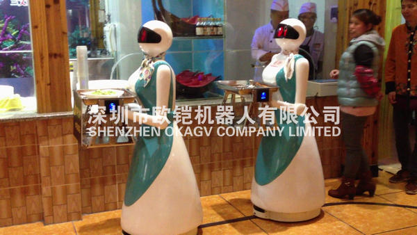 餐厅首选：深圳欧铠餐厅机器人-迎宾送餐端盘子样样会